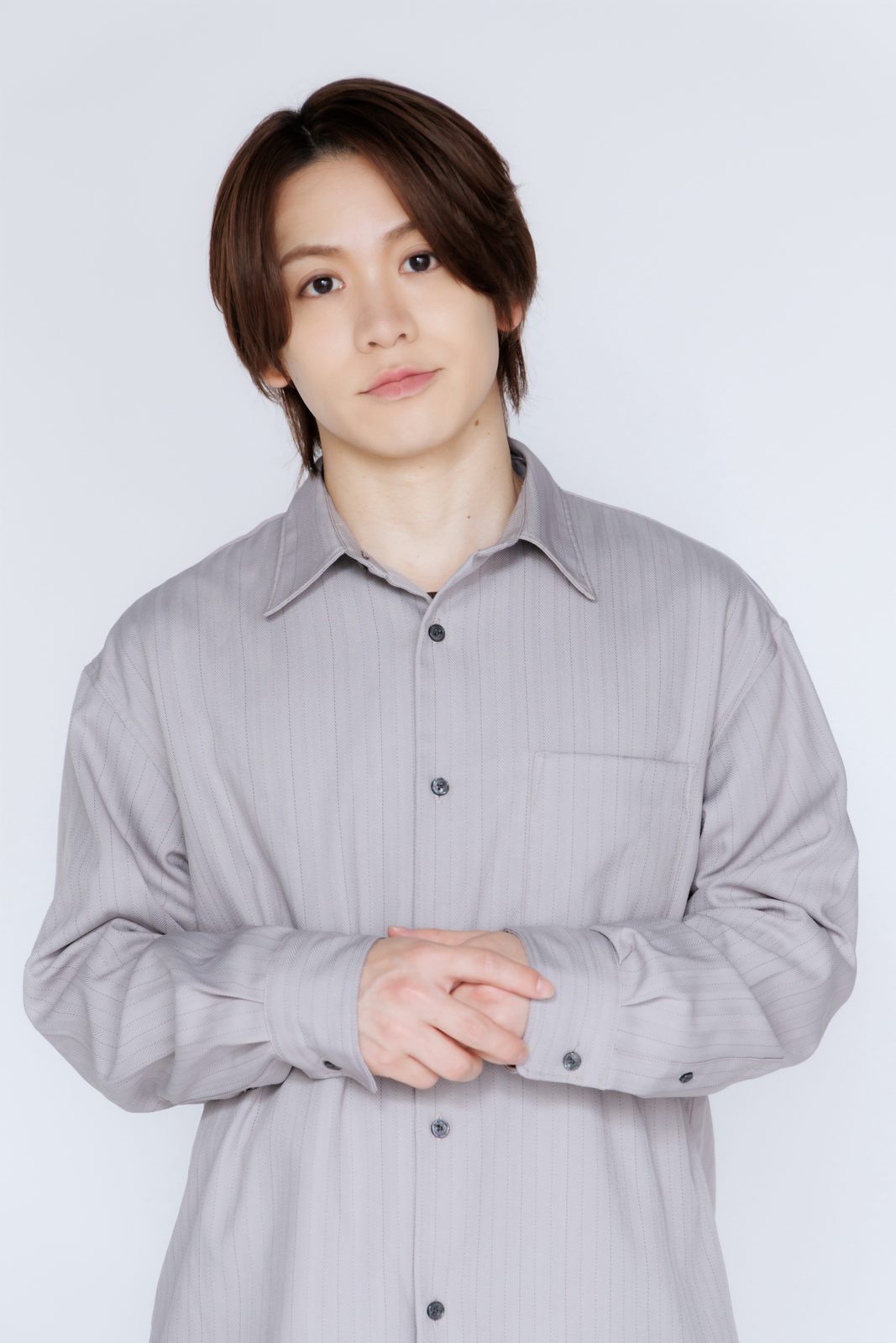 輝山立